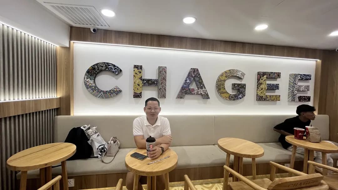 CHAGEE Avenue K photo 3