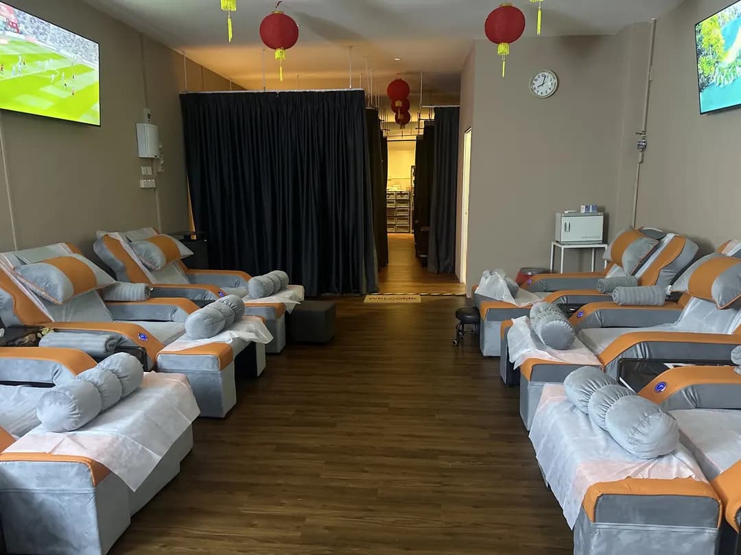 MASTER EE REFLEXOLOGY@JayaGrocer DP - Body & Foot Massage, Urut Kaki, Urut Badan, Bekam, Sengkak, Tungku, Urut Wanita 按摩 photo 3