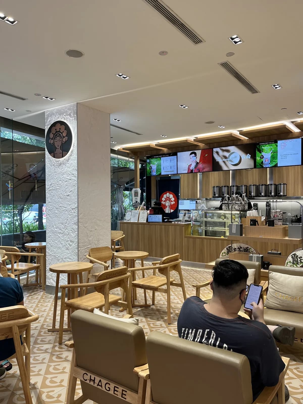 CHAGEE Pearl Point Shopping Gallery