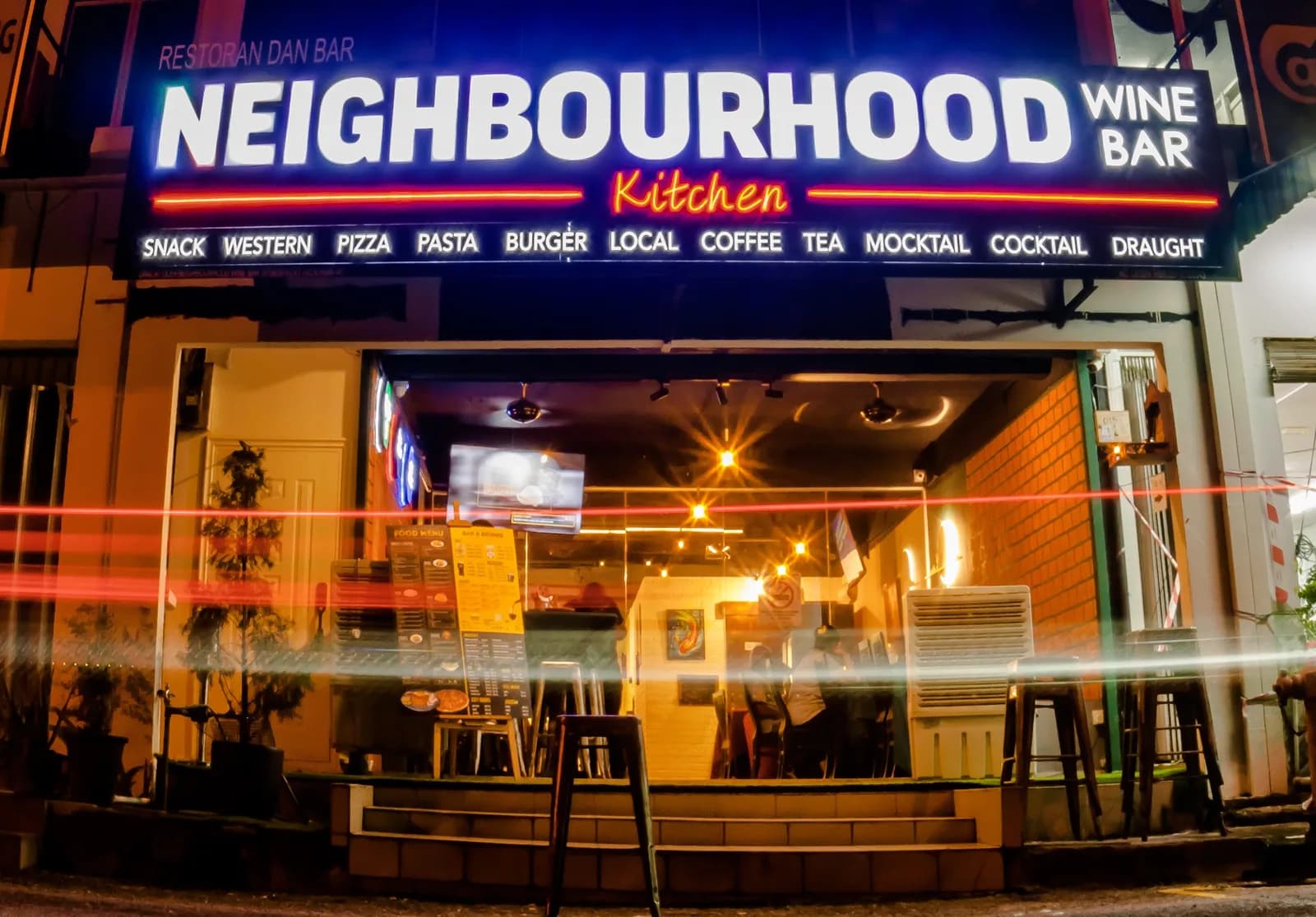 Neighbourhood Banana Leaf