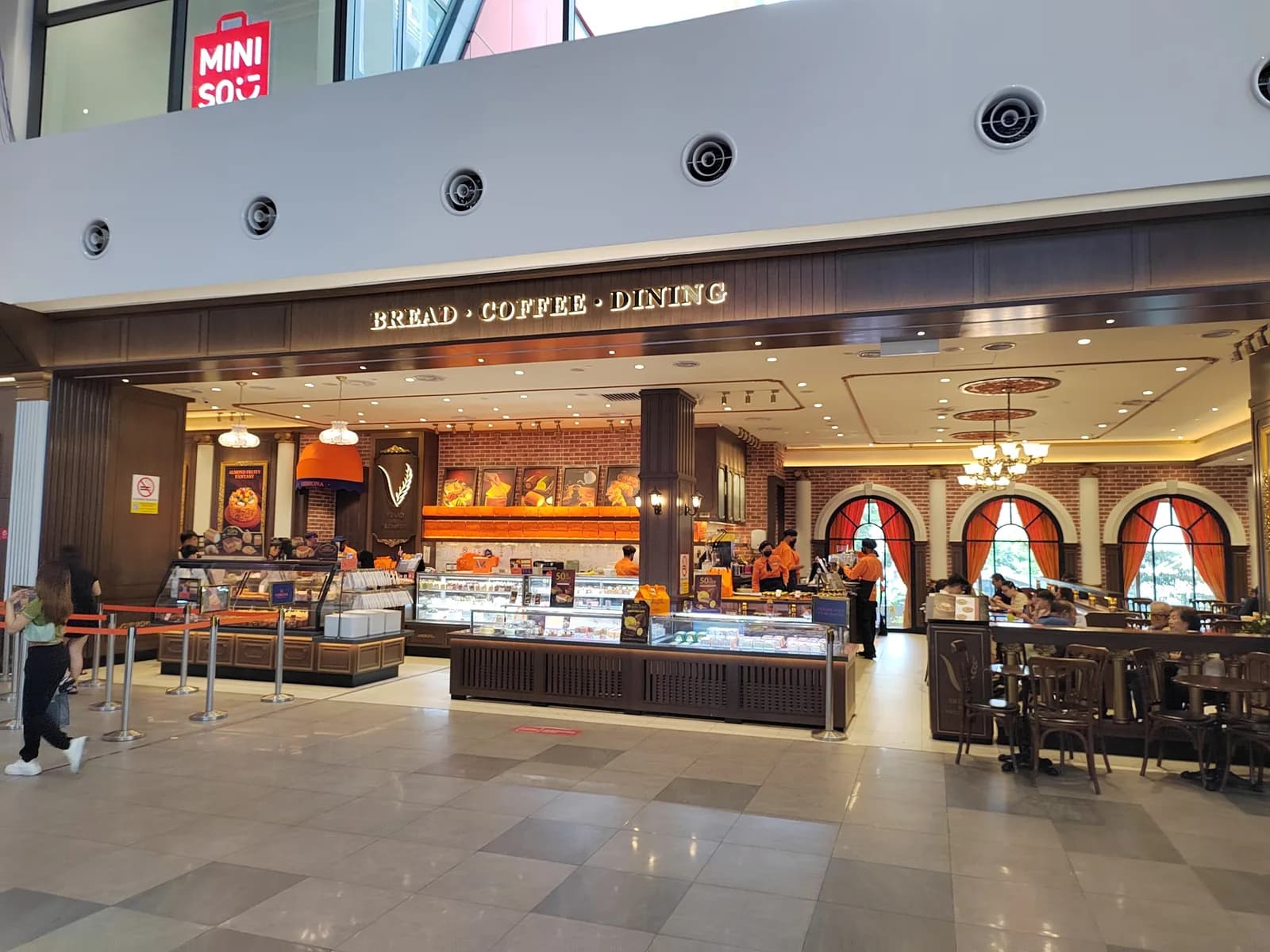 Verrona Hills Bread & Pâtisserie - Sunway Velocity